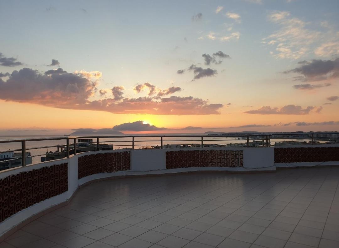Lux Apartments Avlonya Dış mekan fotoğraf