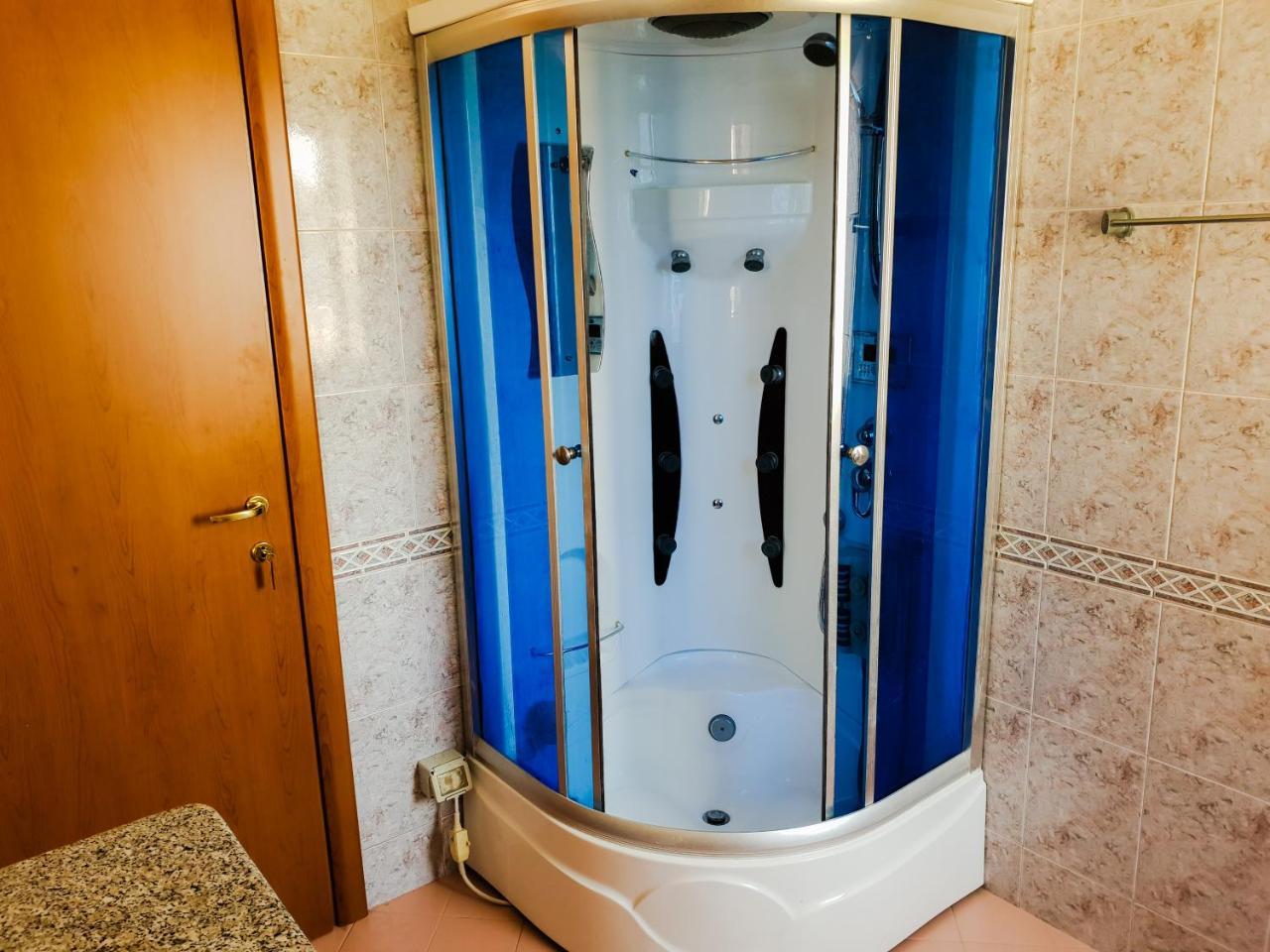 Lux Apartments Avlonya Dış mekan fotoğraf